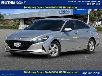 Used 2022 Hyundai Elantra SE w/ Preferred Accessory Package