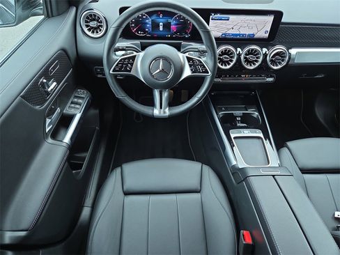 Certified 2025 Mercedes-Benz GLB 250 4MATIC image 13