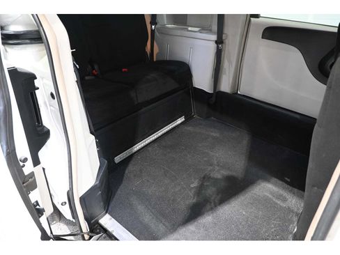 Used 2012 Dodge Grand Caravan Crew FWD image 18