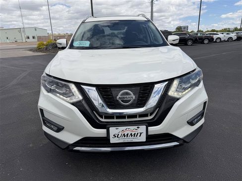 Used 2017 Nissan Rogue SL w/ SL Premium Package AWD/4WD image 3