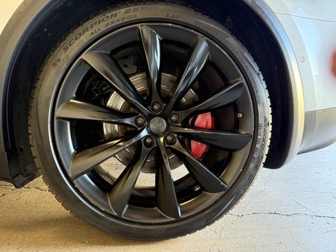 Used 2020 Tesla Model X Performance AWD/4WD image 37