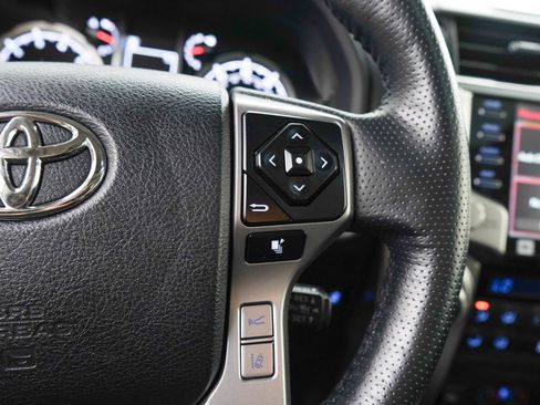Used 2023 Toyota 4Runner Limited AWD/4WD image 29