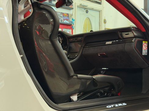 Used 2018 Porsche 911 GT2 RS RWD image 40