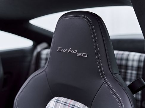 Used 2025 Porsche 911 Turbo S AWD/4WD image 51