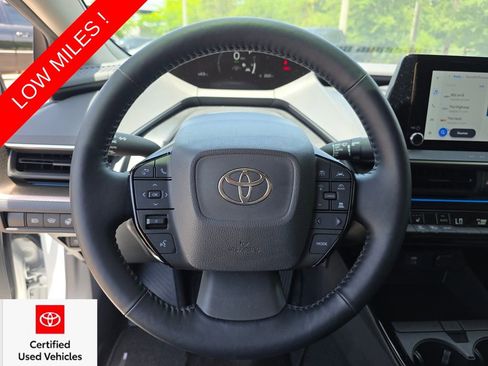 Used 2023 Toyota Prius XLE FWD image 28