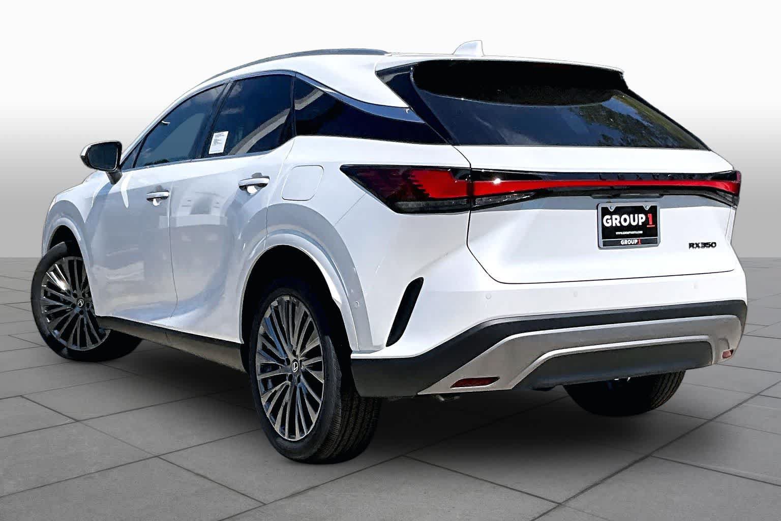 New 2026 Lexus RX 350 FWD w/ Convenience Package image 4