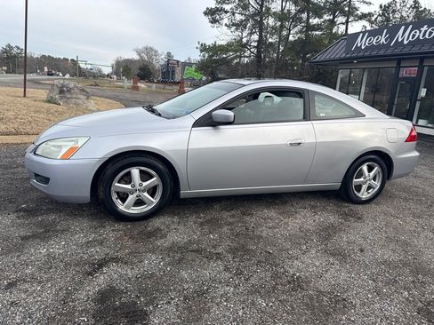 Used 2004 Honda Accord EX image 2