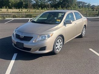 Used 2010 Toyota Corolla LE image 1