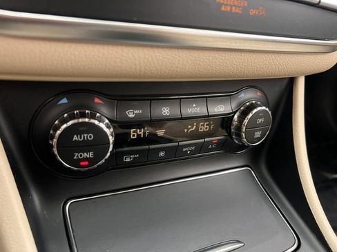 Used 2019 Mercedes-Benz GLA 250 4MATIC image 27