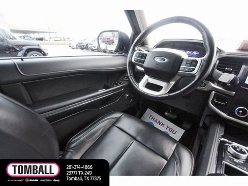 Used 2024 Ford Expedition XLT image 9
