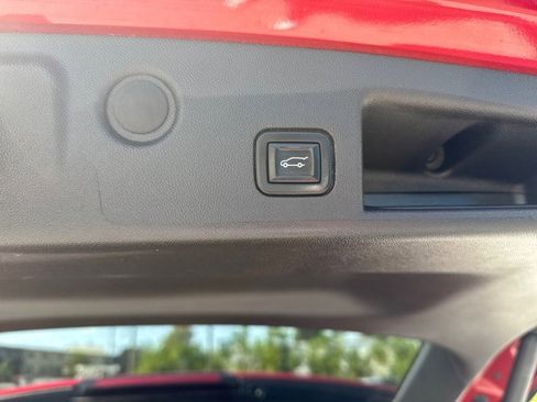 Used 2022 Chevrolet Equinox LT image 10