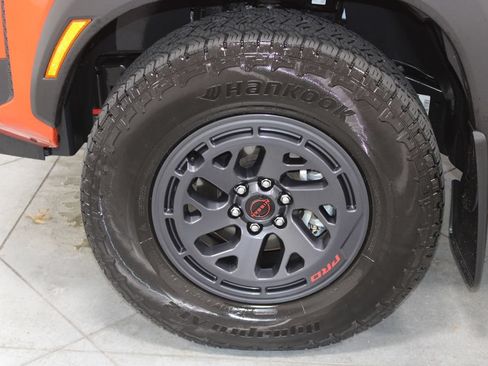 Used 2025 Nissan Frontier PRO-4X w/ Interior Protection Package AWD/4WD image 50