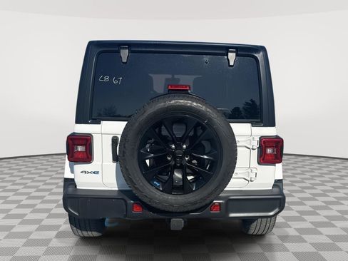 Used 2023 Jeep Wrangler Sahara w/ Cold Weather Group image 4