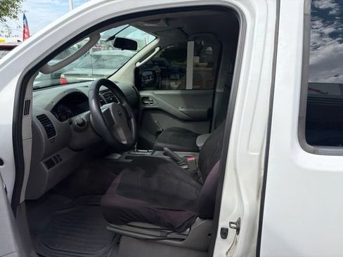 Used 2011 Nissan Frontier S RWD image 12