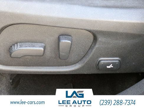 Used 2017 Subaru Forester 2.5i Limited image 19