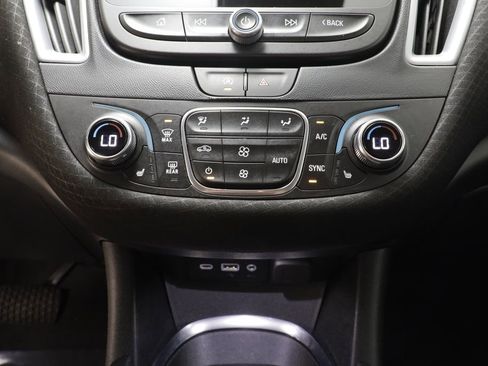 Used 2023 Chevrolet Malibu LT FWD image 11