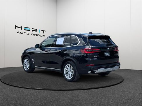 Used 2021 BMW X5 xDrive40i w/ Parking Assistance Package AWD/4WD image 7