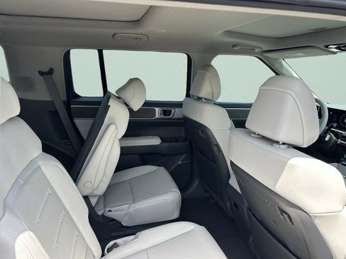New 2026 Hyundai Santa Fe Limited FWD image 22