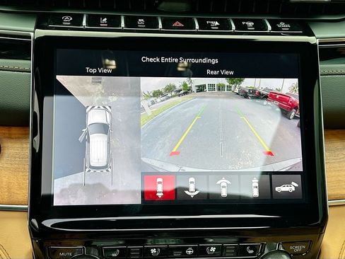 New 2025 Jeep Grand Cherokee Summit image 18