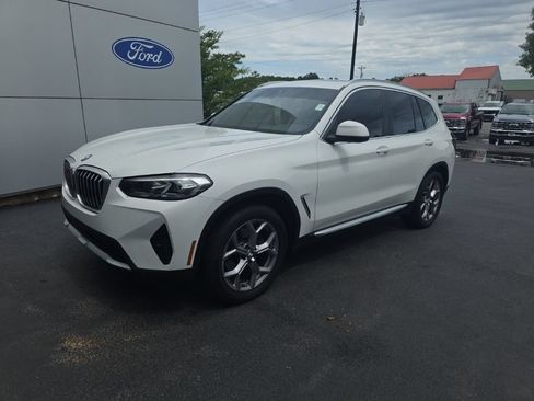 Used 2022 BMW X3 xDrive30i w/ Convenience Package AWD/4WD image 2