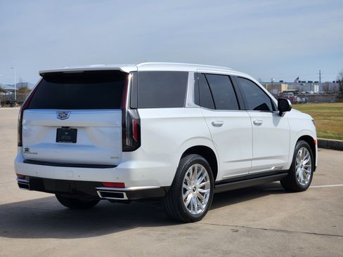 Certified 2024 Cadillac Escalade Premium Luxury w/ Performance Package image 7