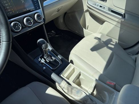 Used 2015 Subaru Crosstrek 2.0i Limited image 13