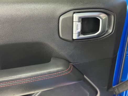 Used 2021 Jeep Wrangler Unlimited Rubicon AWD/4WD image 47