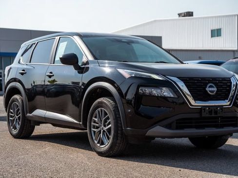 Used 2023 Nissan Rogue S FWD image 3