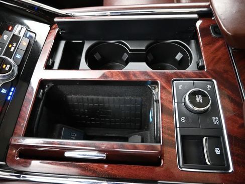 Used 2020 Lincoln Navigator L Black Label w/ Cargo Convenience Package AWD/4WD image 15