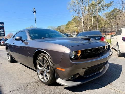 Used 2021 Dodge Challenger R/T RWD image 3