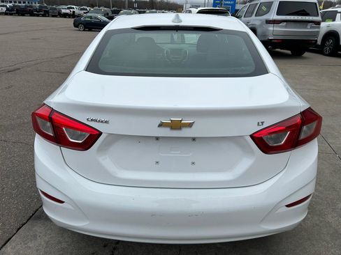 Used 2018 Chevrolet Cruze LT image 6