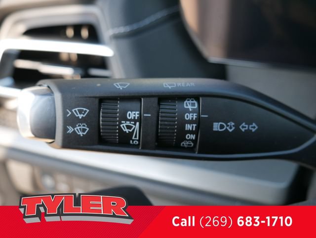 New 2027 Chevrolet Traverse LT w/ Driver Confidence Package AWD/4WD image 25