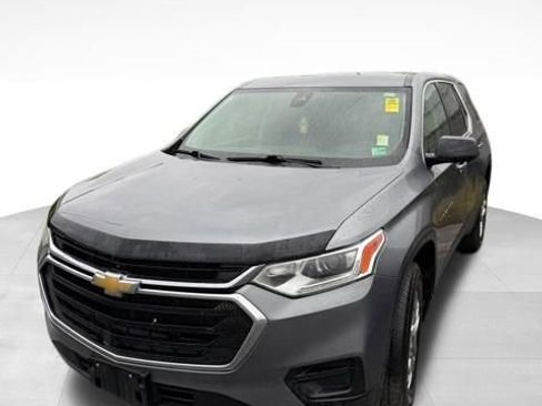 Used 2020 Chevrolet Traverse LS AWD/4WD image 2
