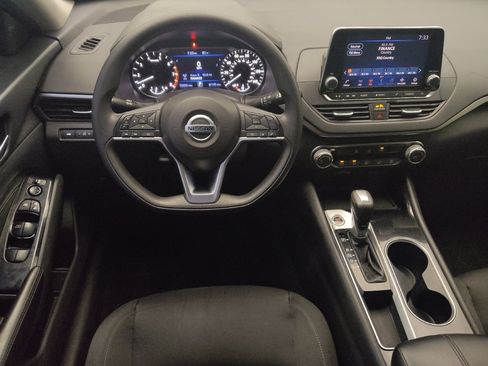 Used 2021 Nissan Altima 2.5 SV FWD image 22