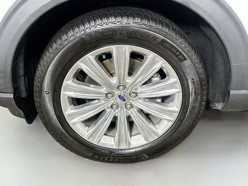 Used 2020 Ford Explorer Limited w/ Hybrid Equipment Group 310A image 16