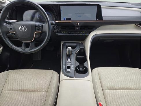 Used 2023 Toyota Crown w/ Advanced Technology Package AWD/4WD image 7