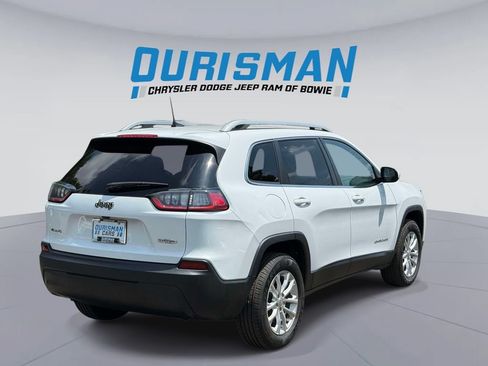Used 2019 Jeep Cherokee Latitude w/ Popular Appearance Group AWD/4WD image 2