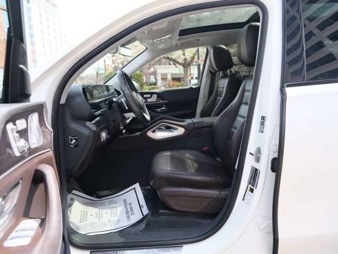 Used 2020 Mercedes-Benz GLS 580 4MATIC image 14