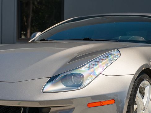 Used 2012 Ferrari FF AWD/4WD image 30