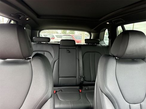 Used 2022 BMW X5 sDrive40i w/ Climate Comfort Package image 30