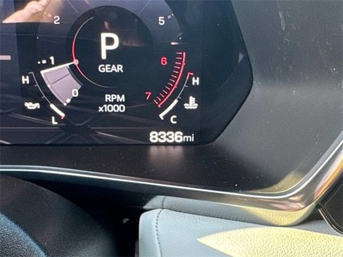 Used 2023 GMC Canyon AT4X image 28