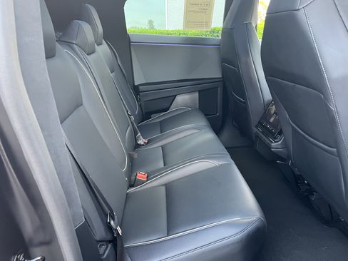 Used 2024 Tesla Cybertruck AWD Crew Cab image 20