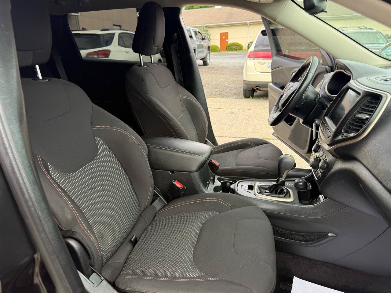 Used 2016 Jeep Cherokee 75th Anniversary AWD/4WD image 49