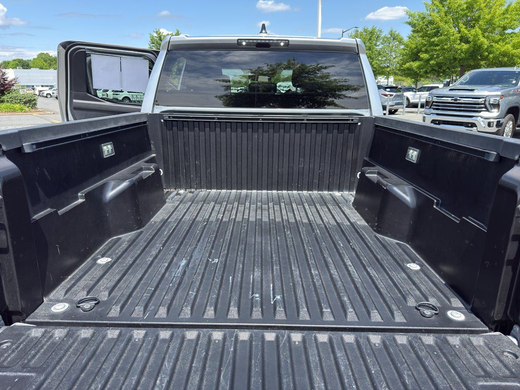 Used 2024 Toyota Tacoma TRD Off-Road AWD/4WD image 24