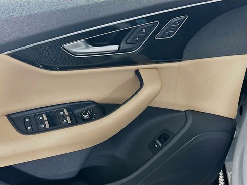 Used 2021 Audi Q7 3.0T Premium w/ Convenience Package image 15