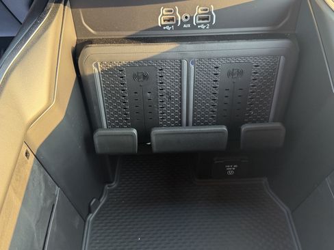 New 2026 RAM 2500 Big Horn AWD/4WD image 34