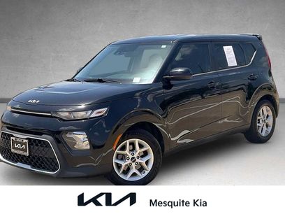 Used 2022 Kia Soul LX w/ Technology Package