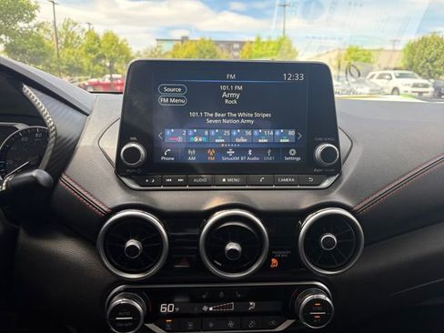 Used 2024 Nissan Sentra SR w/ SR Premium Package image 21