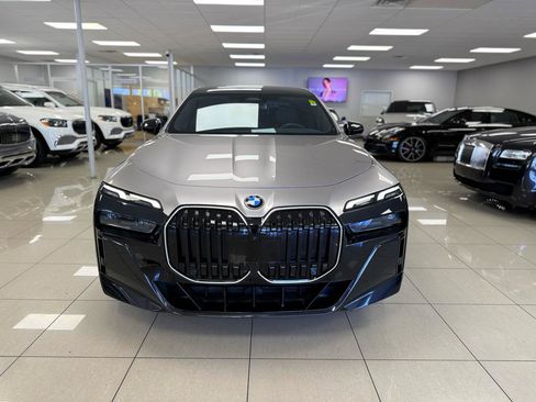 Used 2024 BMW 740i w/ Premium Package RWD image 49
