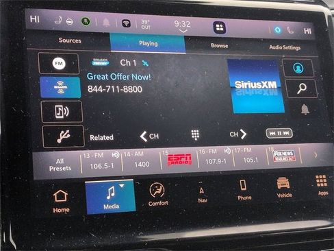 Used 2024 Jeep Grand Cherokee L Limited w/ Luxury Tech Group II image 24